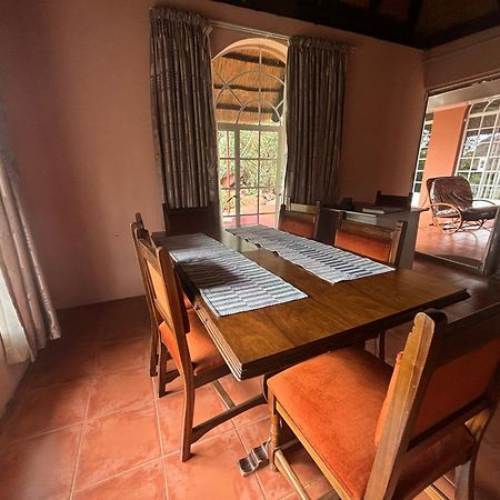 Lynns Guest House Bulawayo Exterior foto